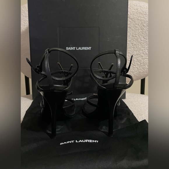 YSL Heels - Picture 4 of 10